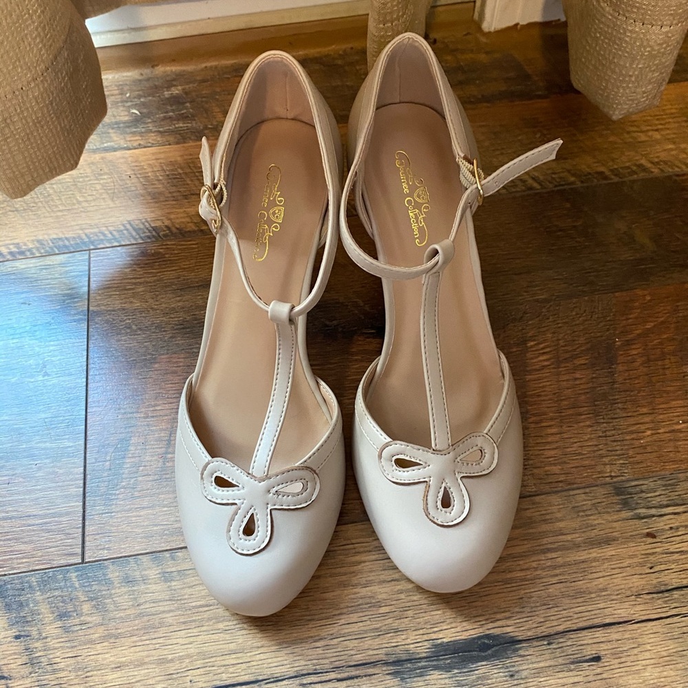 Journee Cream Heels